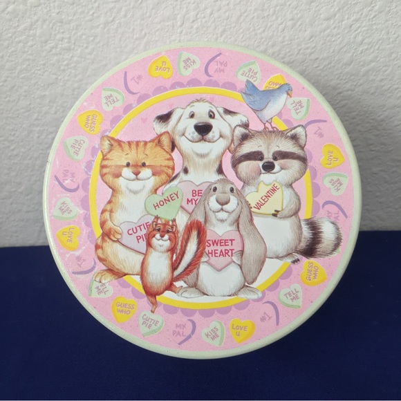 Vintage Sweetheart Valentine’s Day Animal Tin - Picture 2 of 8